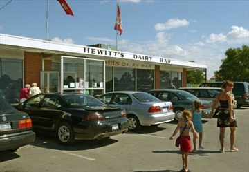 Hewitt’s Dairy Bar
